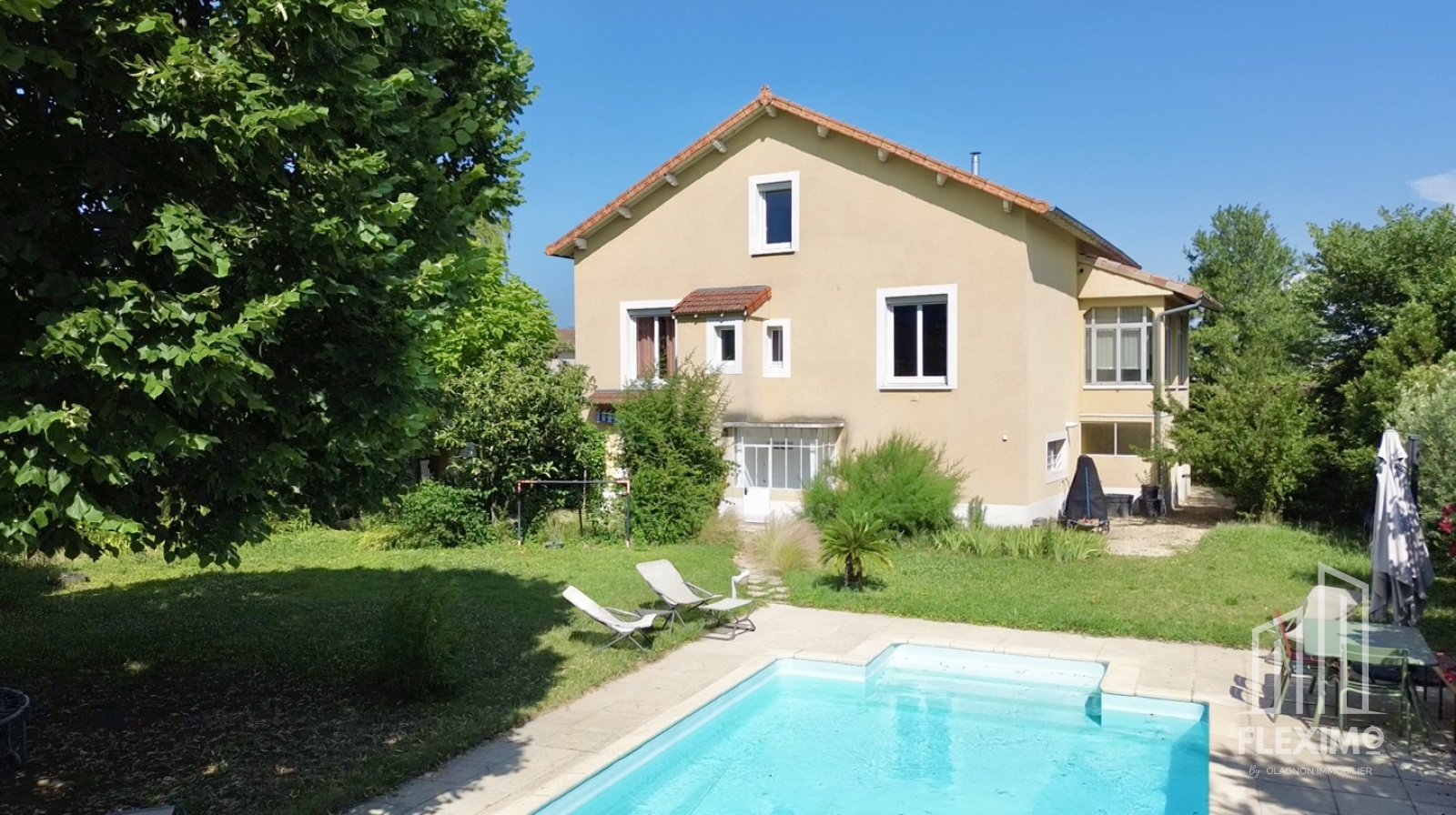 Maison 8 pièces 245 m² · à Guilherand-Granges · 244,6 m² · 799 000 €