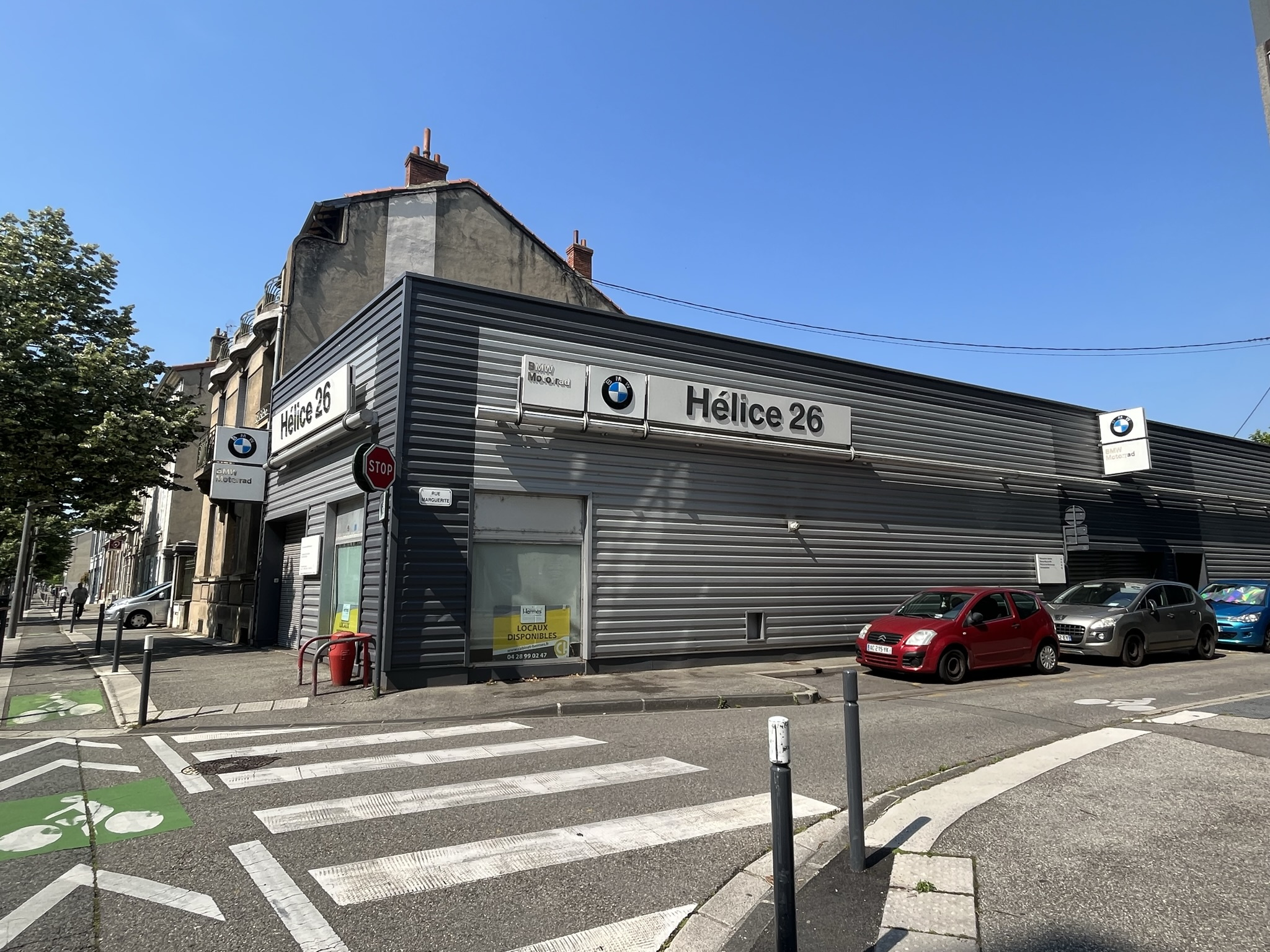 Location local commercial 665m2 Avenue Victor Hugo à Valence